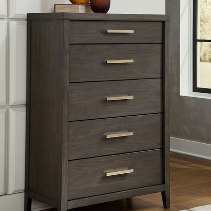 Westonfort - Five Drawer Chest - Espresso