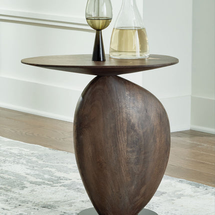 Cormmet - Accent Table - Brown / Black