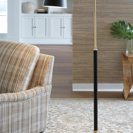 Clairwell - Metal Lamp
