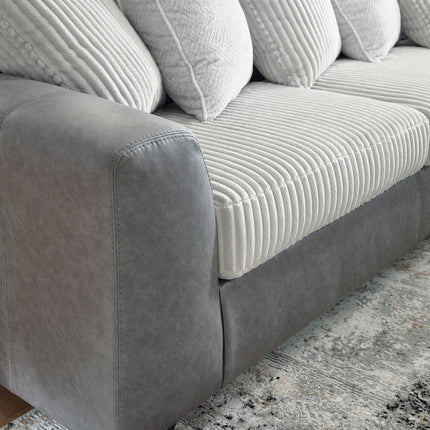Clairette Court - Sectional
