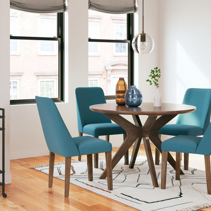 Lyncott - Dining Room Table Set