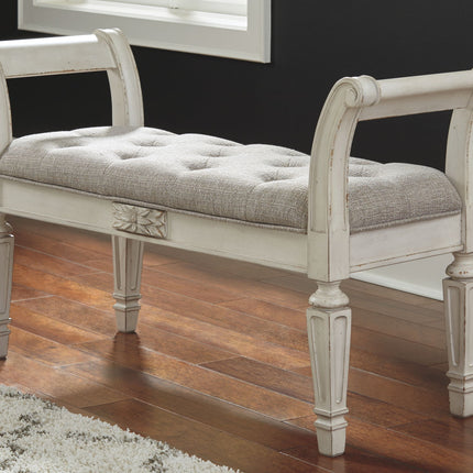 Realyn - Accent Bench - Antique White