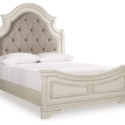 Realyn - Upholstered Panel Bed