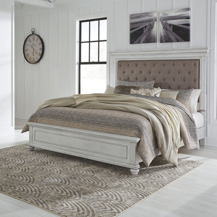 Kanwyn - Upholstered Panel Bed