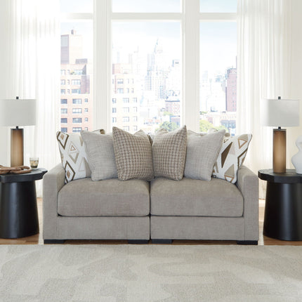 Aslan Court - Sectional