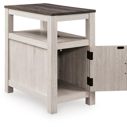 Fendenmore - Chair Side End Table