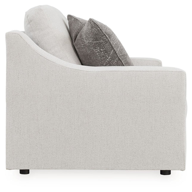Maitelynn - Loveseat - Chalk