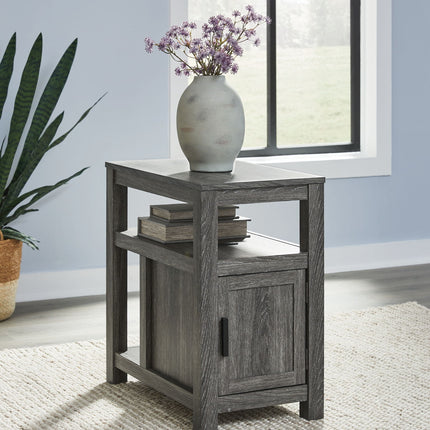 Fendenmore - Chair Side End Table