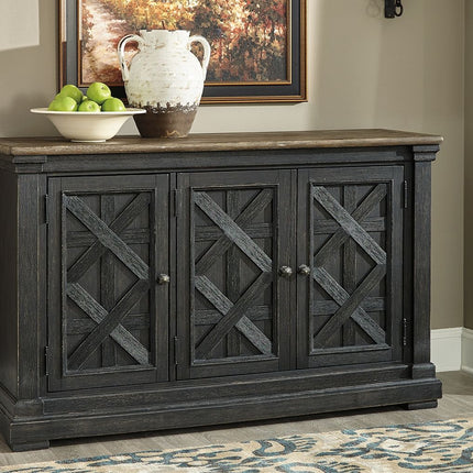 Tyler Creek - Dining Room Server - Black / Gray
