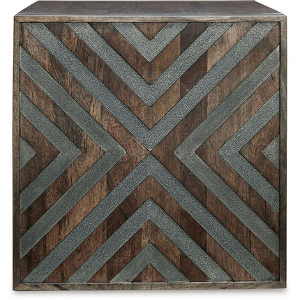 Dreggan - Square End Table - Brown