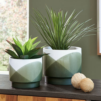 Ardenridge - Planter Set (Set of 2) - Green / White