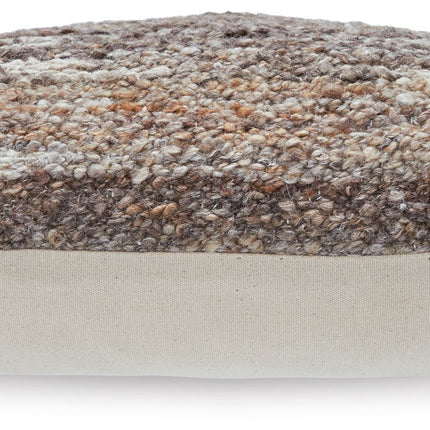 Nealton - Pillow