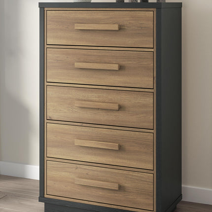 Kozmour - Five Drawer Chest - Black / Brown