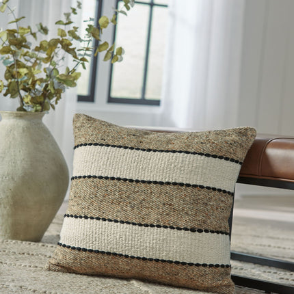 Rueford - Pillow