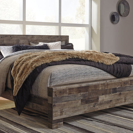 Derekson - Panel Bed