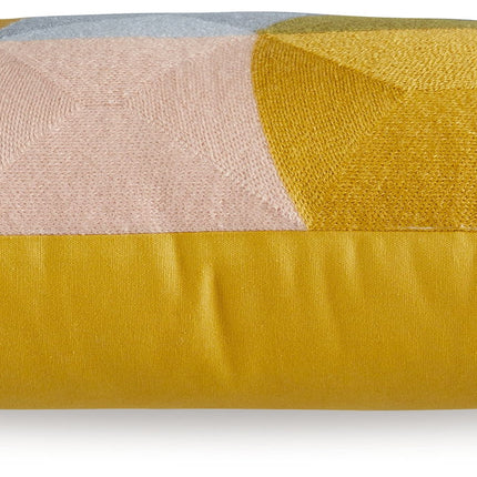 Varness - Pillow