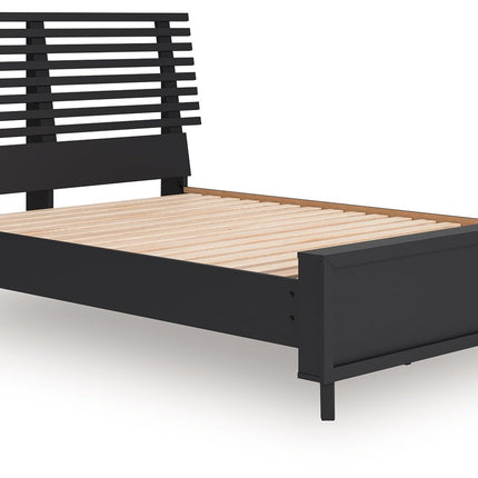 Danziar - Slat Panel Bed