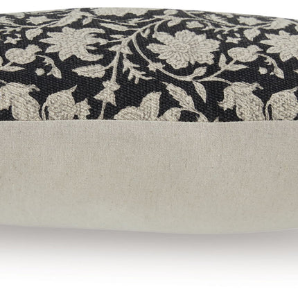Alanderson - Pillow