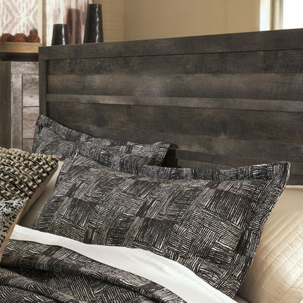Wynnlow - Panel Bed