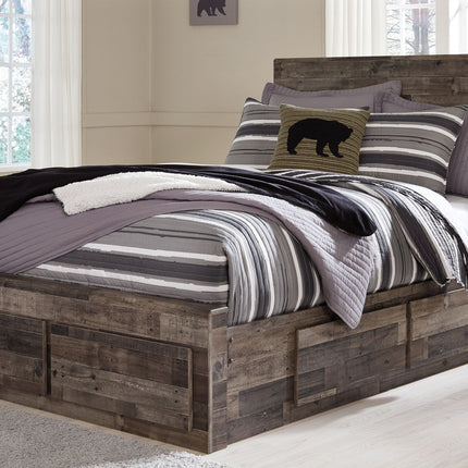 Derekson - Panel Bed