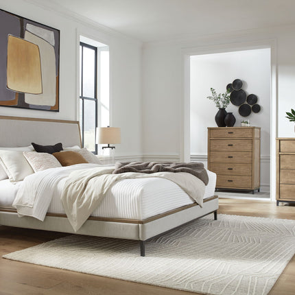 Tomtyn - Upholstered Bed Set