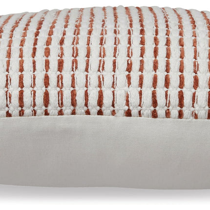 Nashlin - Pillow