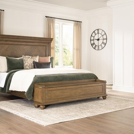 Karallin - Panel Storage Bed