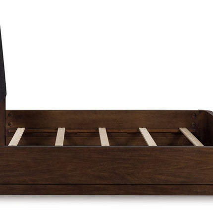 Dilenno - Upholstered Panel Bed