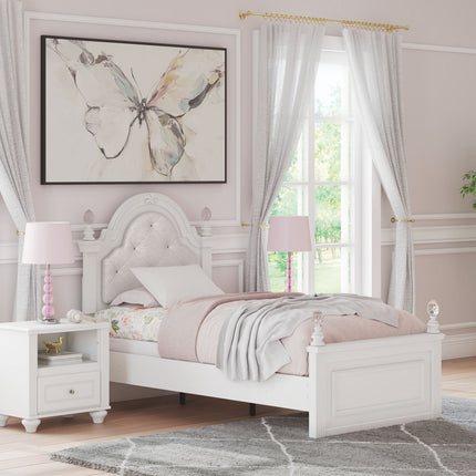 Kozlani - Upholstered Panel Bed