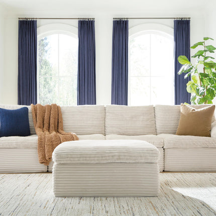 Fannin - 4-Piece Sectional With Ottoman - Ivory