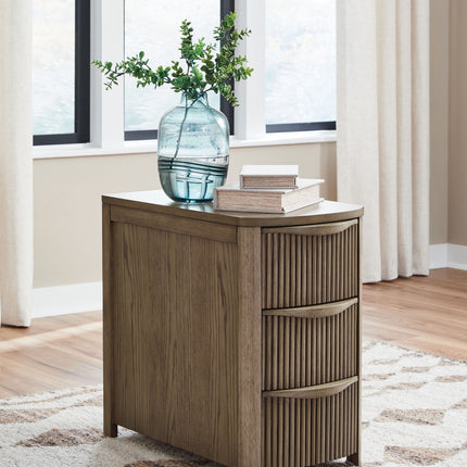 Camdill - Chair Side End Table