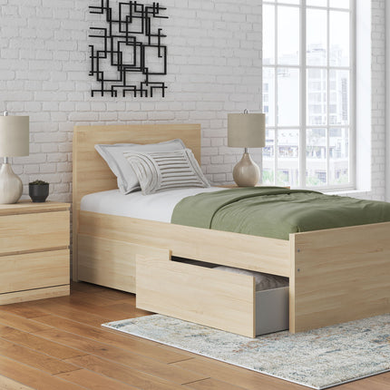 Onita - Panel Platform Bed